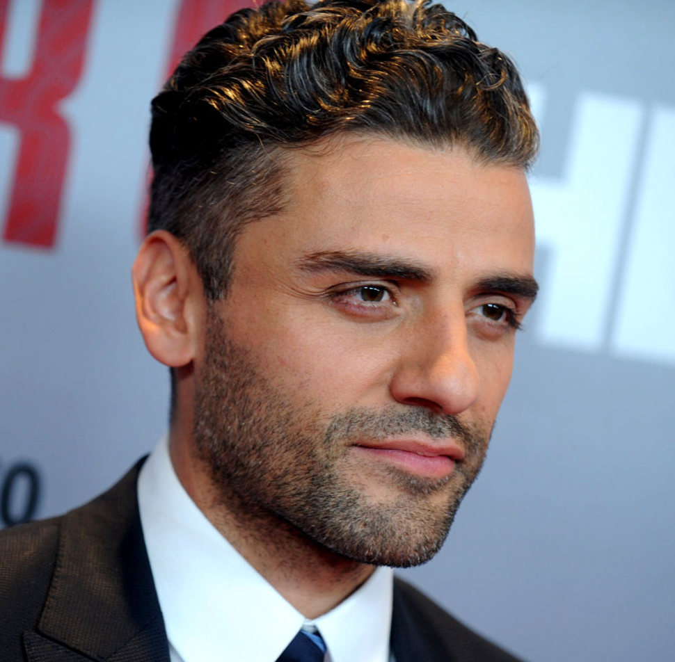scar Isaac Hernndez Estrada was born on March 9th in 1979. He is an American actor. Recognized for his versatility, he has been credited with breaking stereotypes about Latino characters in Hollywood. He was named the best actor of his generation by Vanity Fair in 2017 and one of the 25 greatest actors of the 21st century by The New York Times in 2020. His accolades include a Golden Globe Award and a nomination for a Primetime Emmy Award. In 2016, he featured on Time's list of the 100 most influential people in the world.